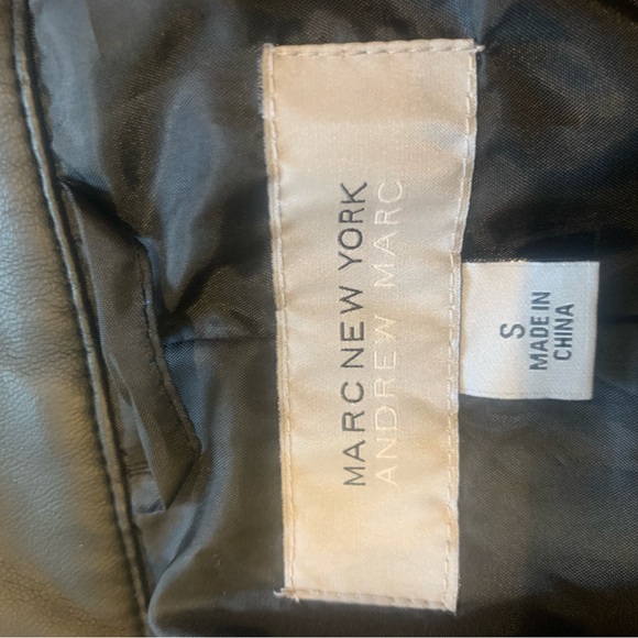 Andrew Marc Faux fitted Black Leather and Suede Jacket.  Size small - Picture 4 of 5